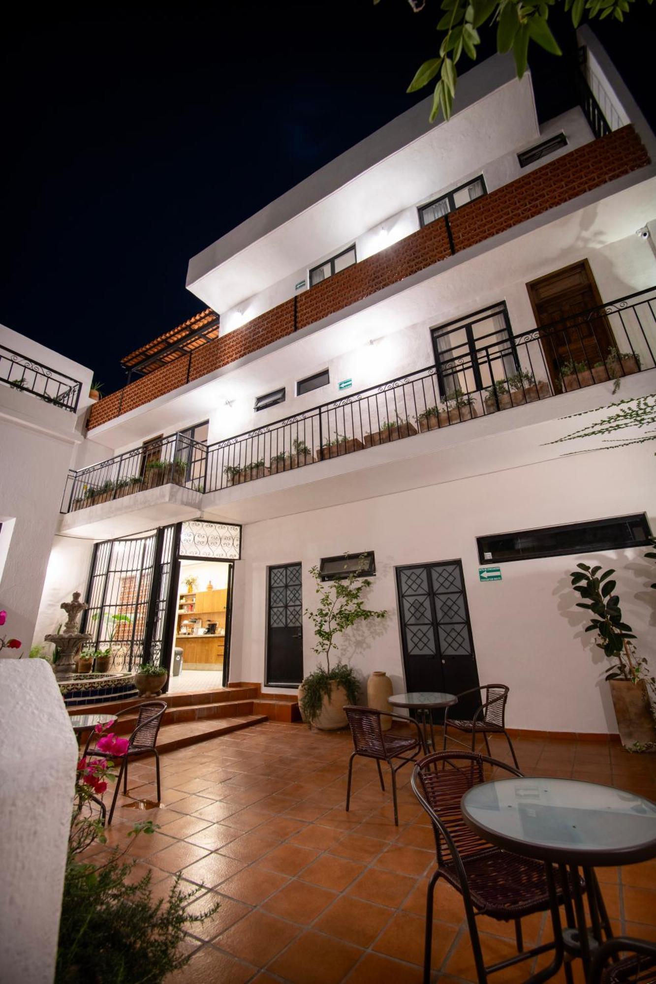 Casa Irake Ξενοδοχείο Γκουανταλαχάρα Εξωτερικό φωτογραφία