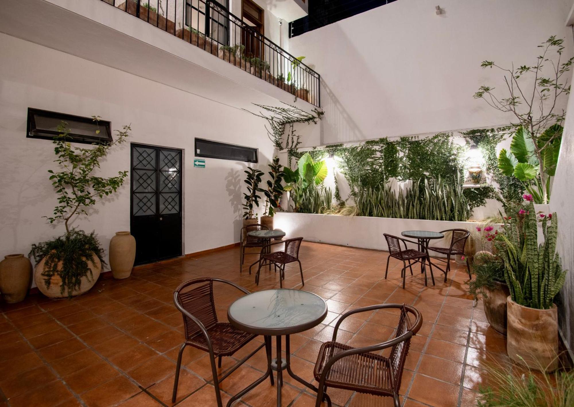 Casa Irake Ξενοδοχείο Γκουανταλαχάρα Εξωτερικό φωτογραφία